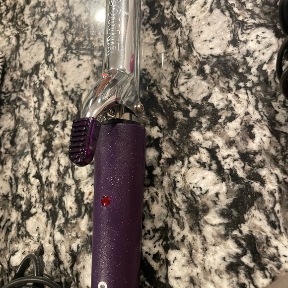 Conair Curling and Flat Iron Set - Picture 5 of 10